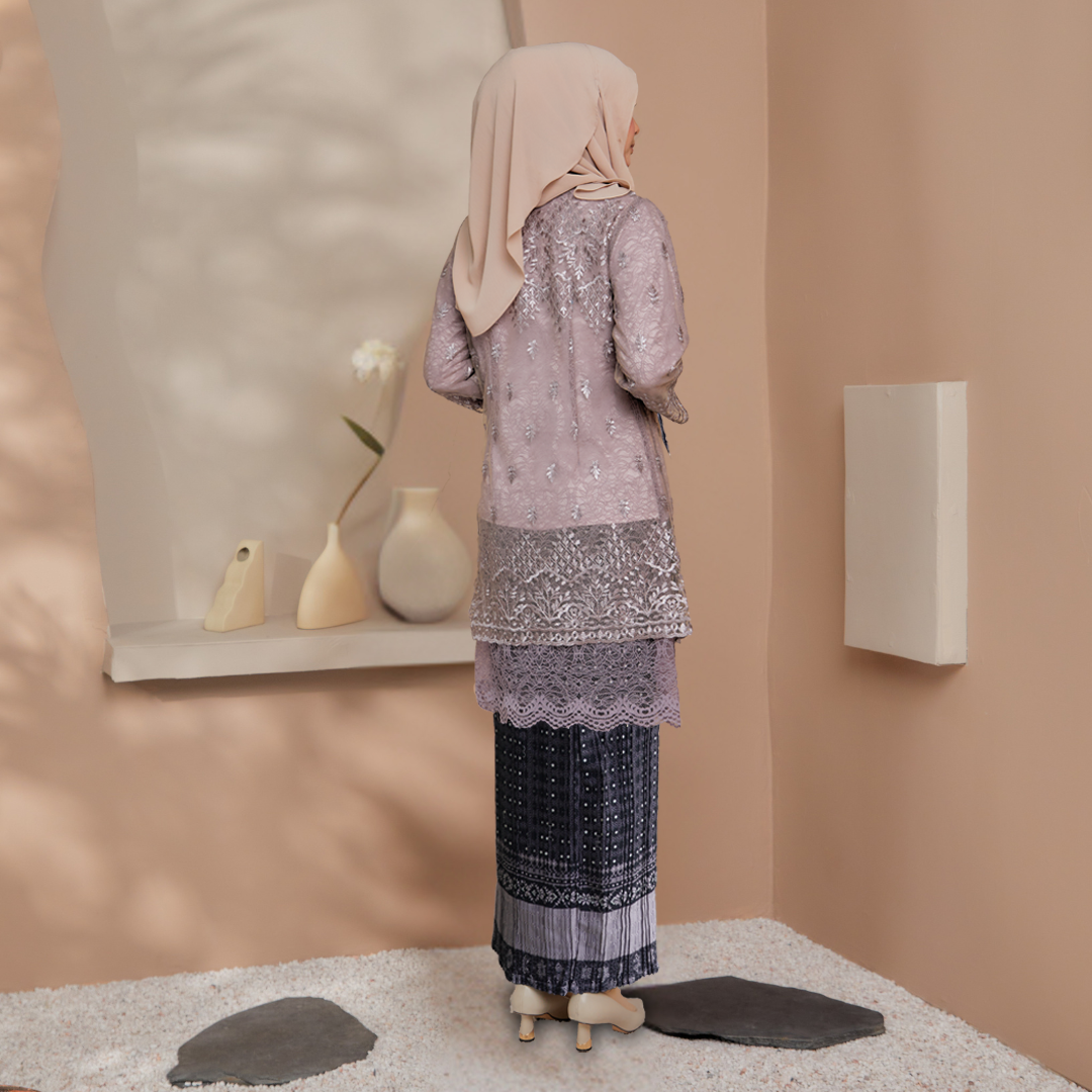 (SET) KEBAYA TIARA DUSTY PURPLE X SKIRT PLEATED ABIRA GREY