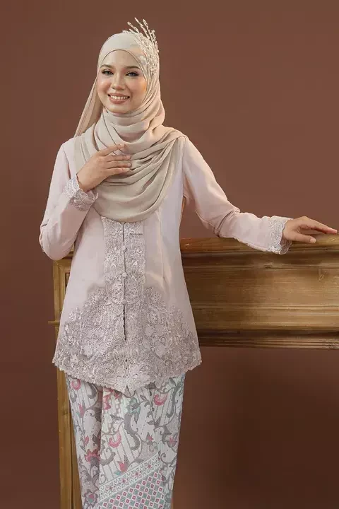 (TOP ONLY) Kebaya Rafidah