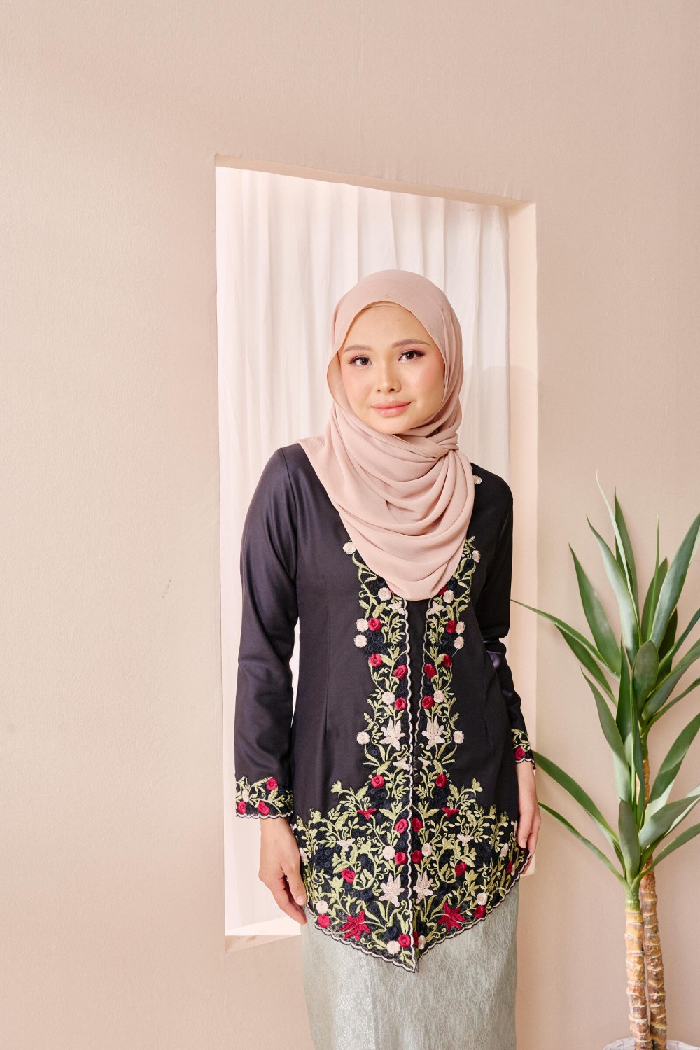 (TOP ONLY) Kebaya Eshal