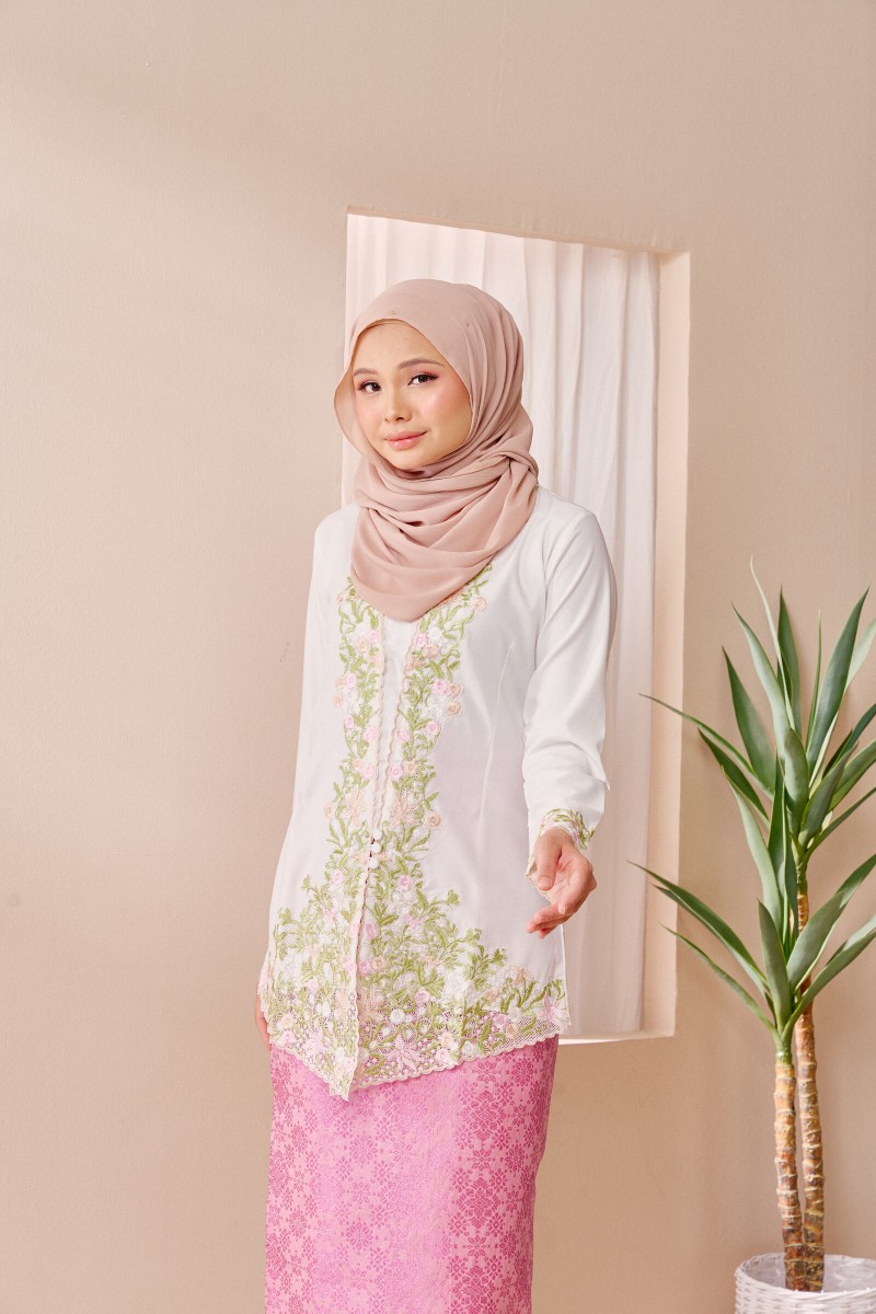 (TOP ONLY) Kebaya Eshal