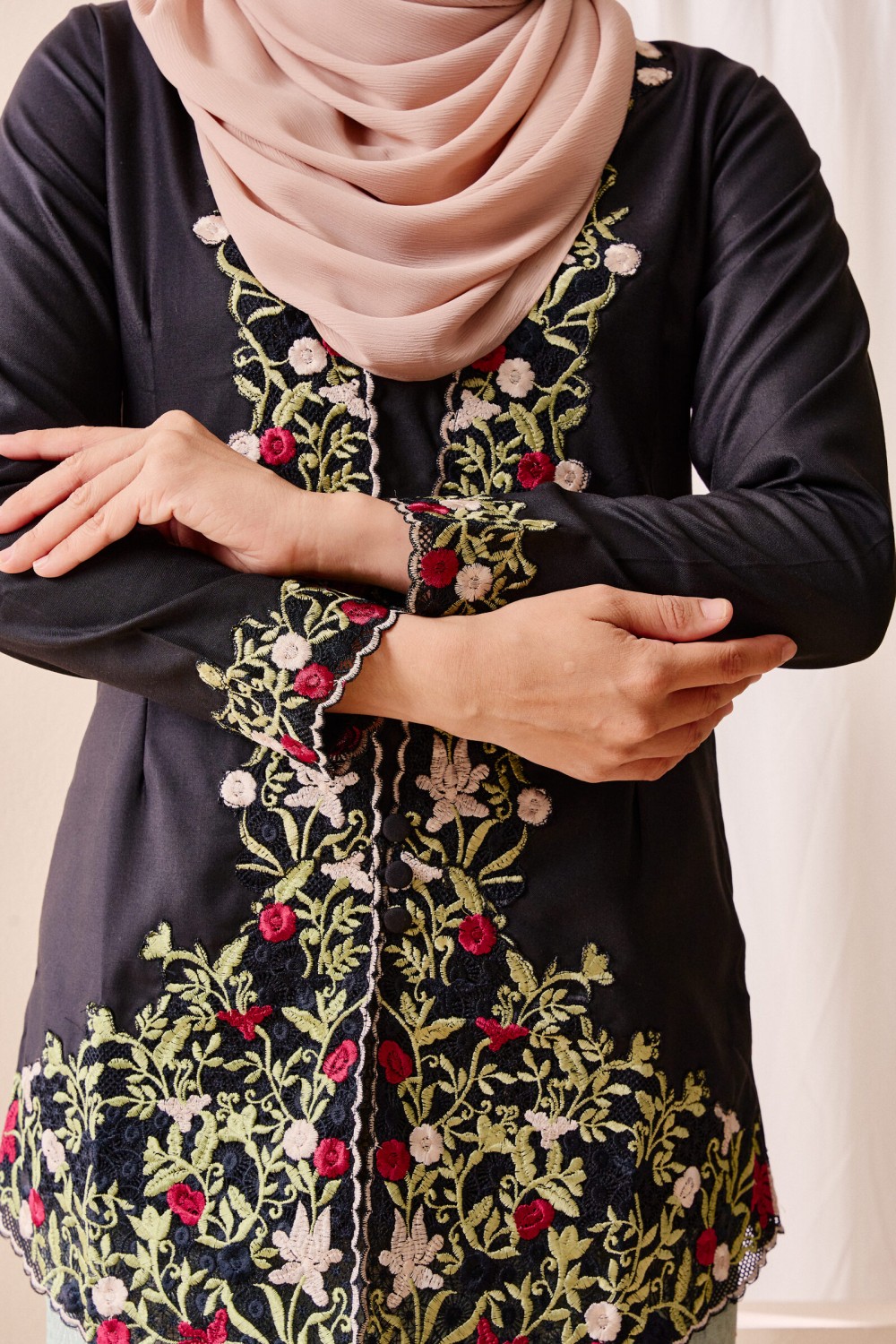 (TOP ONLY) Kebaya Eshal