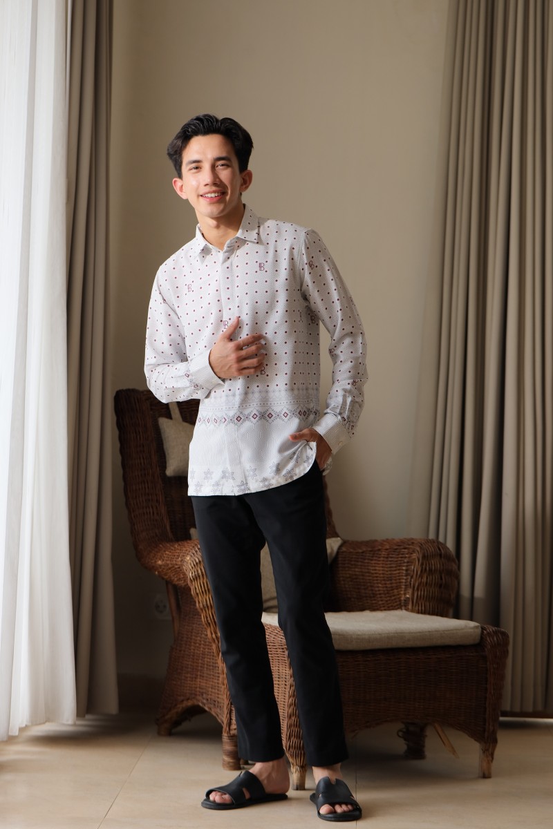 (TOP ONLY) AS-IS KEMEJA AUFAR OFF WHITE