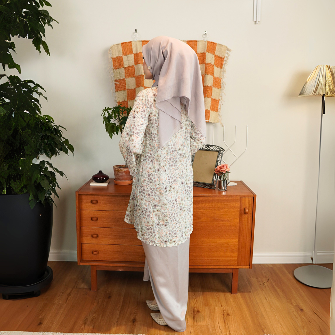 SET Kebarung Camelia Sassy Sage (FREE SHIPPING)