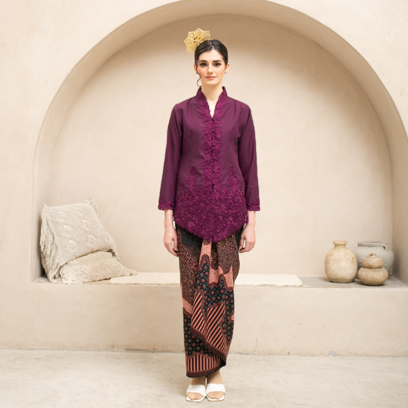 (SET) Kebaya Rayya Magenta X Pario Rita Maroon