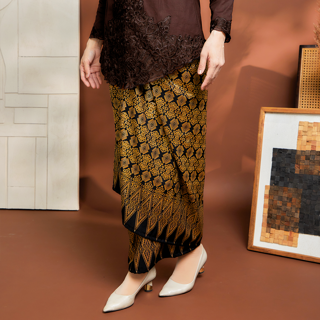 (SET) Kebaya Mahsuri Darkbrown X Pario Siti Gold
