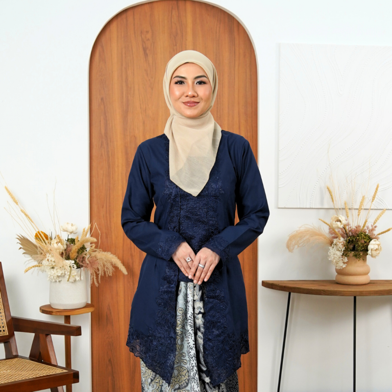 (Top) Kebaya Mawar Blue Iris