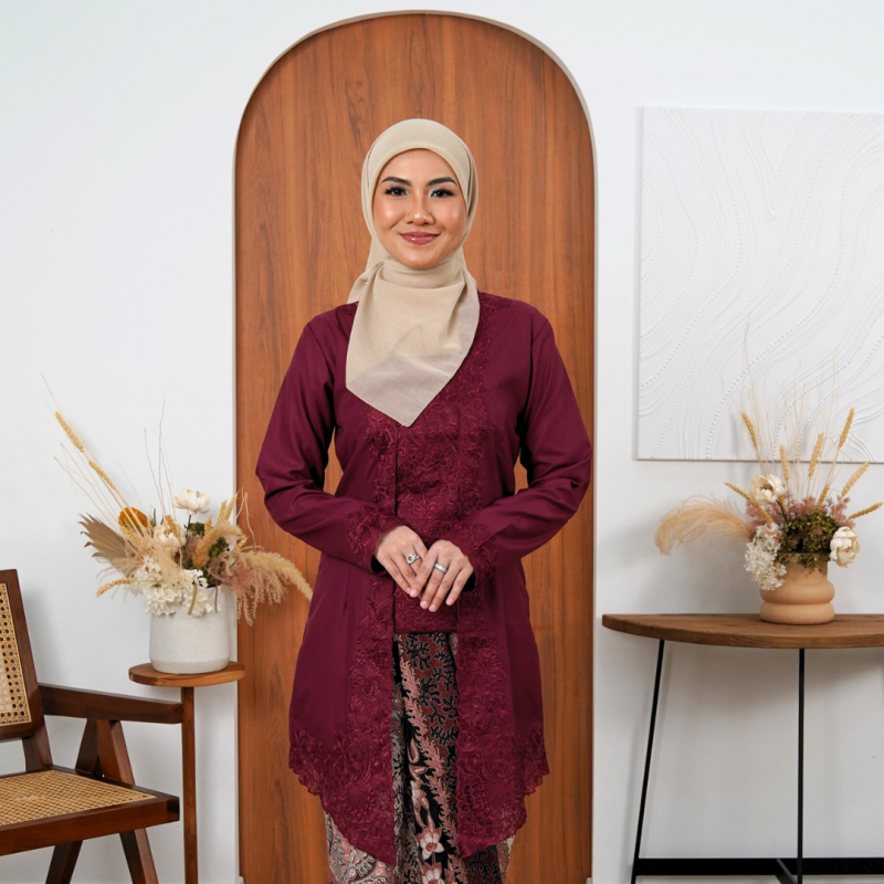 (Top) Kebaya Mawar Burgundy