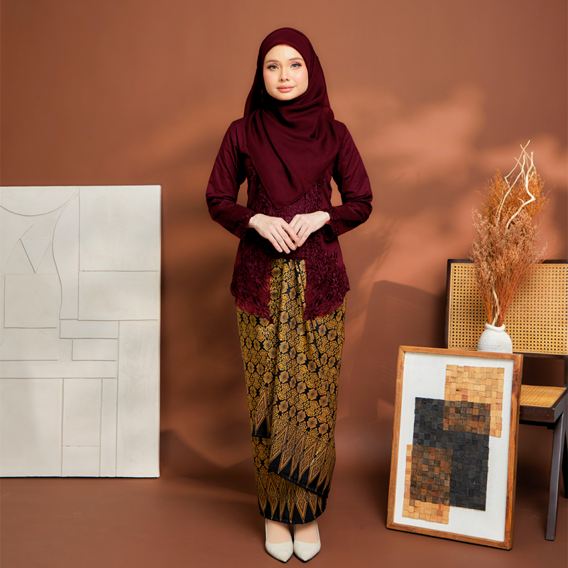 (SET) Kebaya Mustika Burgundy X Pario Siti Gold