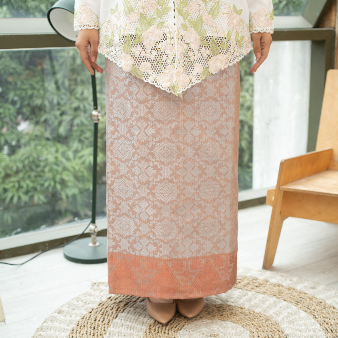 (SET) Kebaya Elisha Putih Pelita White x Songket Ellara Nude (FREE SHIPPING)